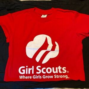Girl Scouts cropped t-shirt